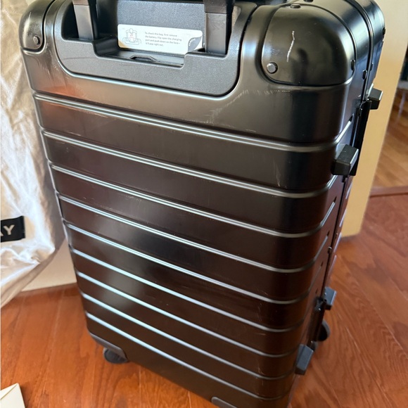 Away The Bigger Carry-On: Aluminum Edition (Onyx Black) w/ USB Charge & Battery - Picture 7 of 16